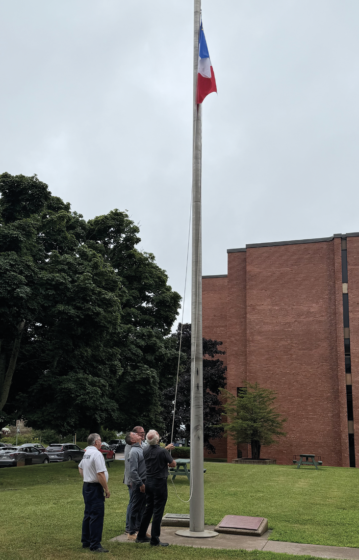 5 levee du drapeau