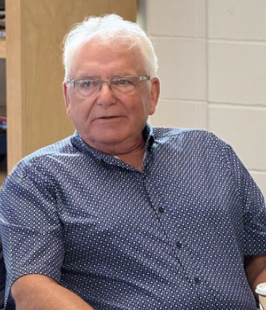 6.Le ministre Bell entend les priorités de la communauté à Rustico